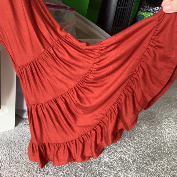 Dark Red/Rust Ruffle Arm Sleeve Top - Picture 2 of 4